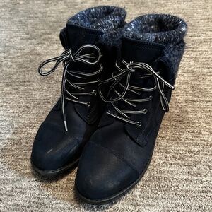 Blue Women’s Boots Faux Suede 9W